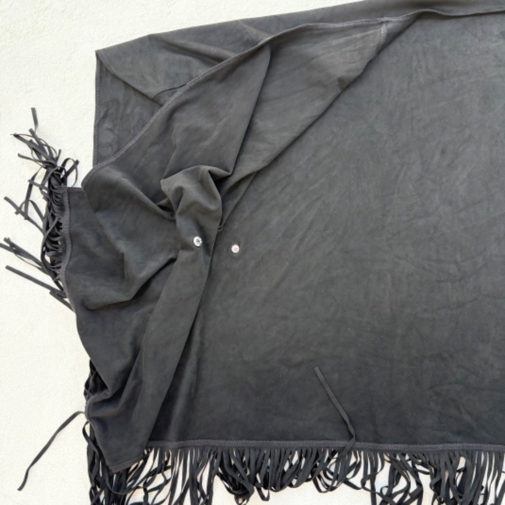 White House Black Market Black Poncho Shawl Wrap Cardigan O/S Fringe - Picture 11 of 12